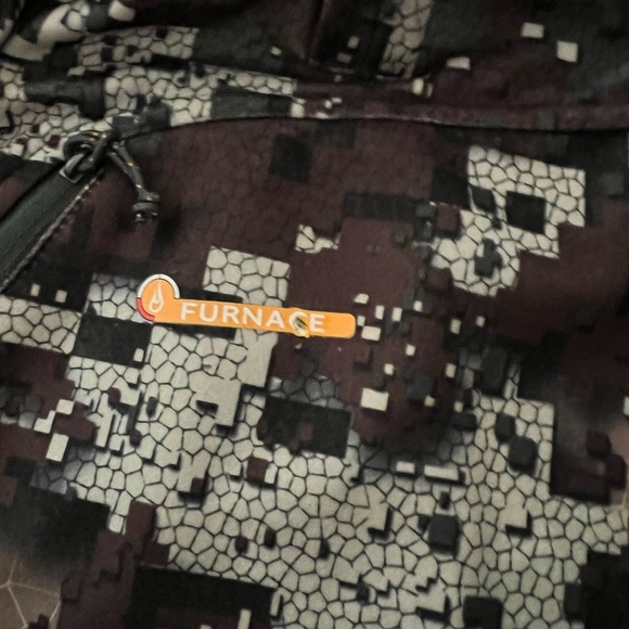 Hunters Elementary Men's Camouflage Shorts - Picture 5 of 5